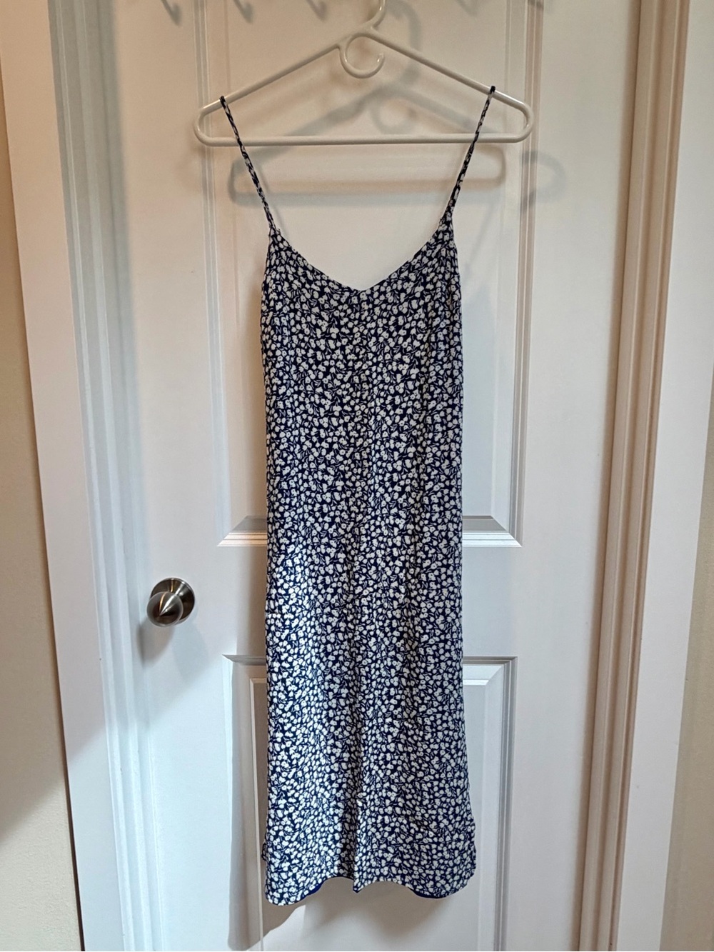 Reformation Navy and White Ditsy Floral Slip Midi Dress Spaghetti Strap Size 2